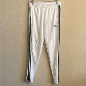 NWT Women’s Adidas White and Black Sweatpants Sleek Athletic Style